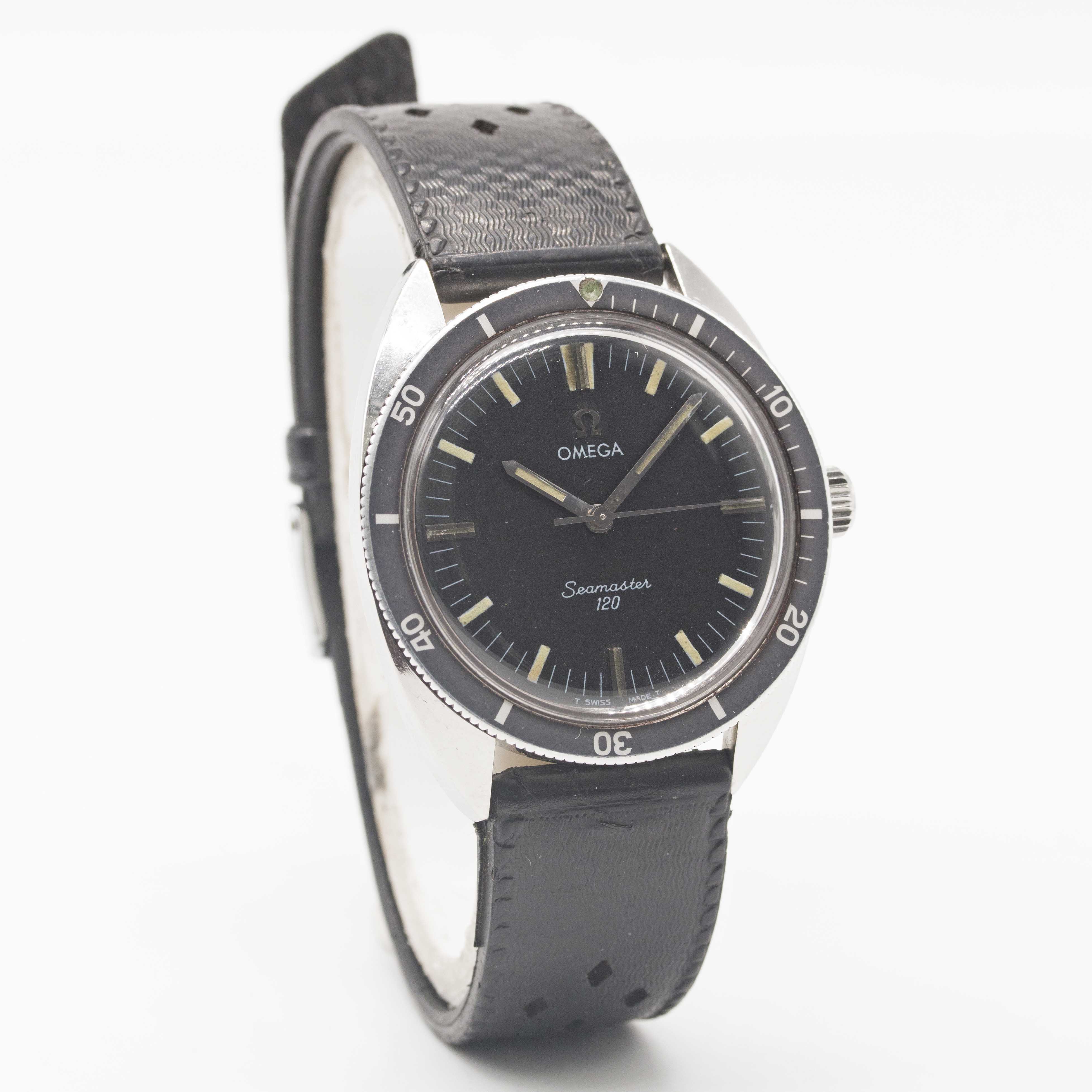 A GENTLEMAN'S STAINLESS STEEL OMEGA SEAMASTER 120 DIVERS WRIST WATCH CIRCA 1967, REF. 135.027 - Image 4 of 6