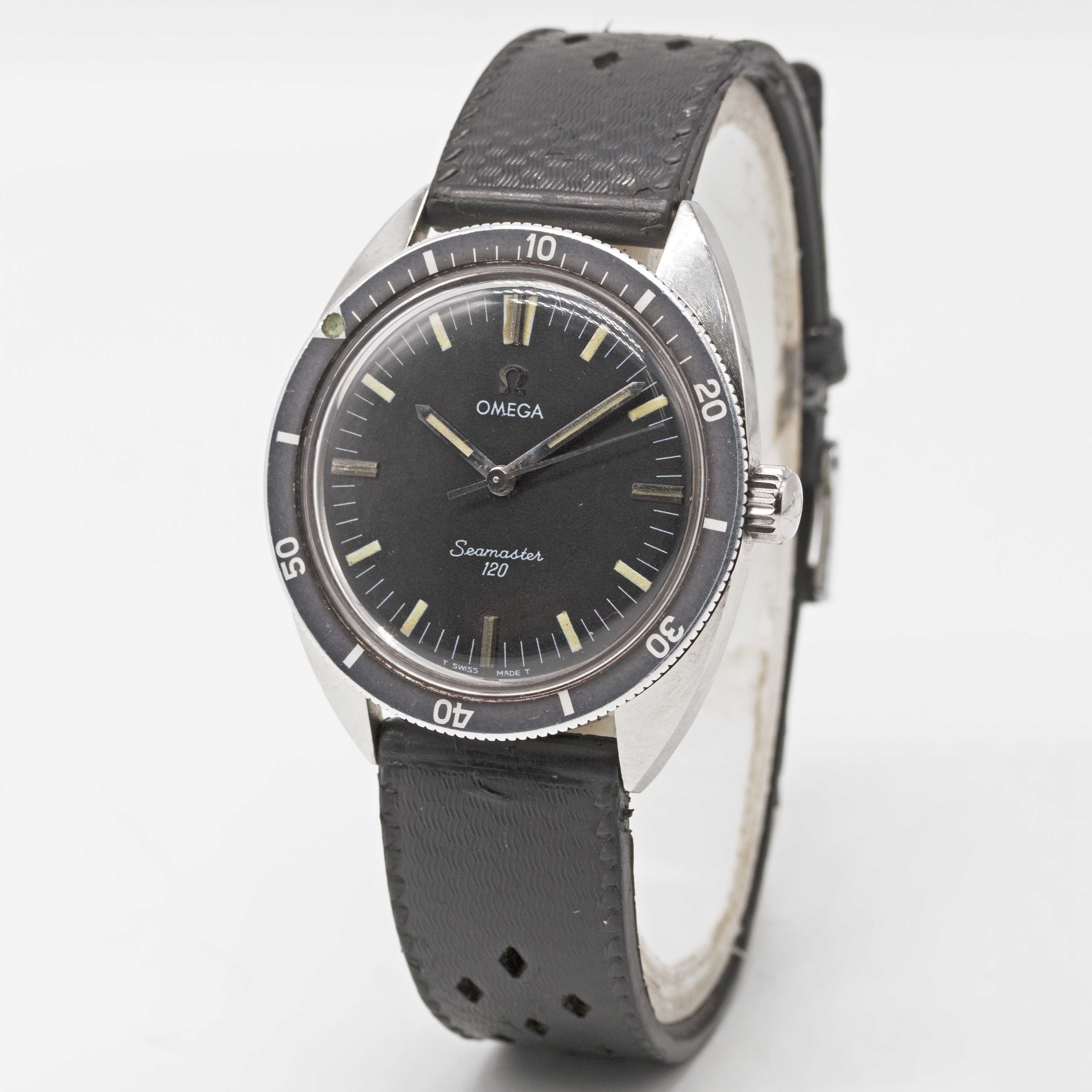 A GENTLEMAN'S STAINLESS STEEL OMEGA SEAMASTER 120 DIVERS WRIST WATCH CIRCA 1967, REF. 135.027 - Image 3 of 6