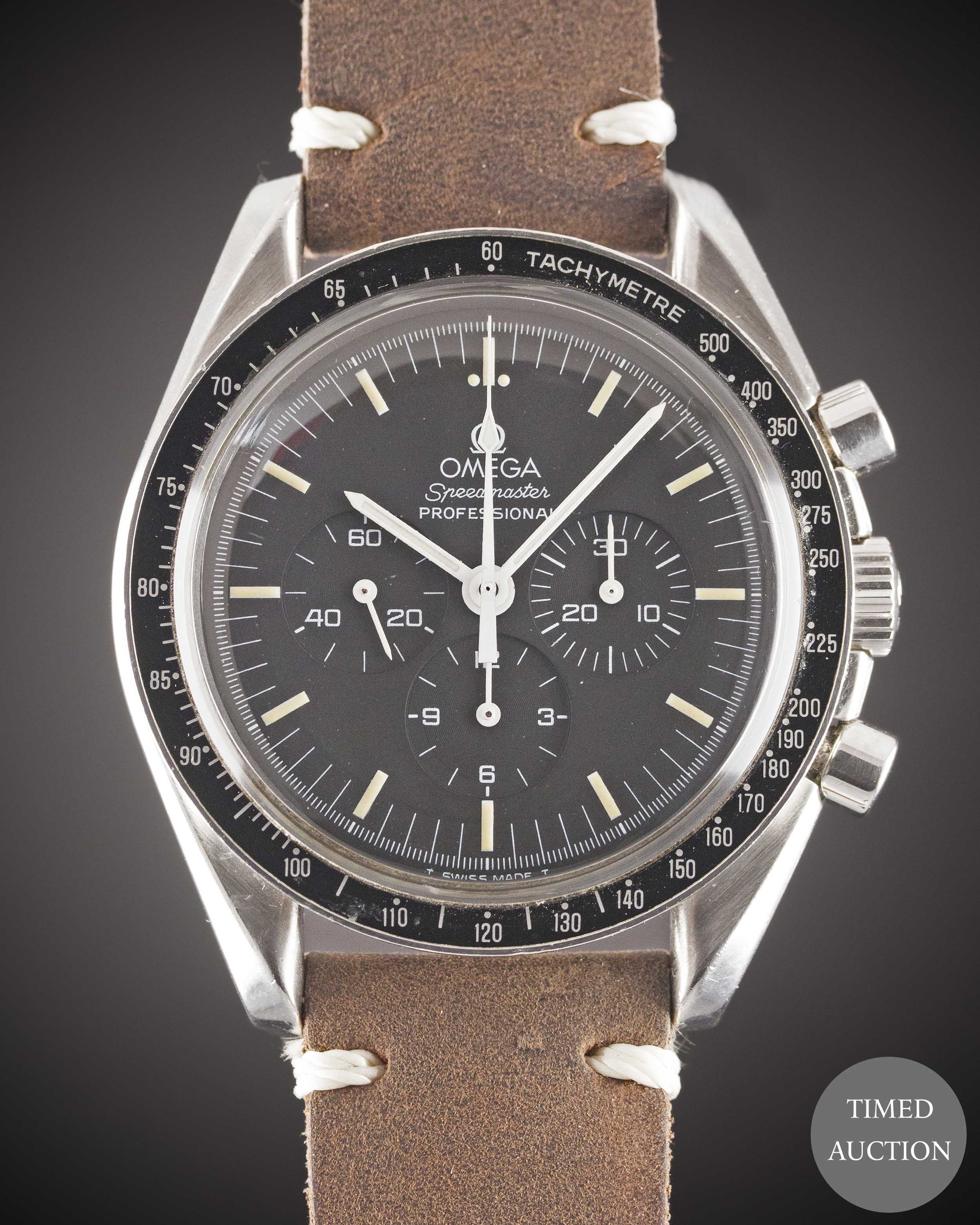 A GENTLEMAN'S STAINLESS STEEL OMEGA SPEEDMASTER PROFESSIONAL CHRONOGRAPH WRIST WATCH CIRCA 1990s,