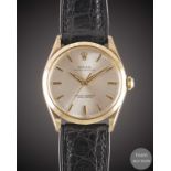 A GENTLEMAN'S 9CT SOLID GOLD ROLEX OYSTER PERPETUAL WRIST WATCH CIRCA 1964, REF. 1002 WITH