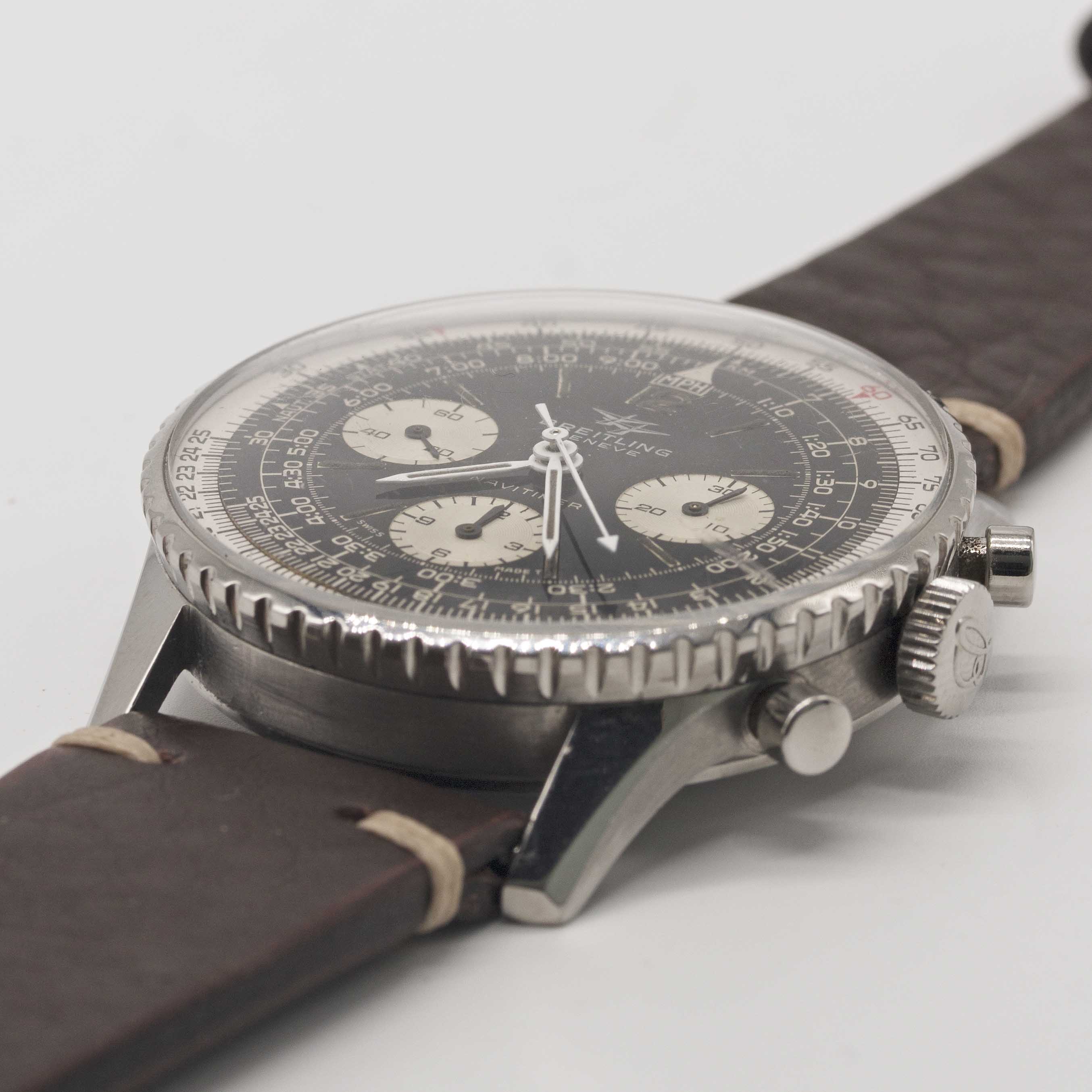 A GENTLEMAN'S STAINLESS STEEL BREITLING NAVITIMER CHRONOGRAPH WRIST WATCH CIRCA 1966, REF. 806 - Image 3 of 9