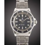 A GENTLEMAN'S STAINLESS STEEL ROLEX OYSTER PERPETUAL SUBMARINER BRACELET WATCH CIRCA 1977, REF. 5513