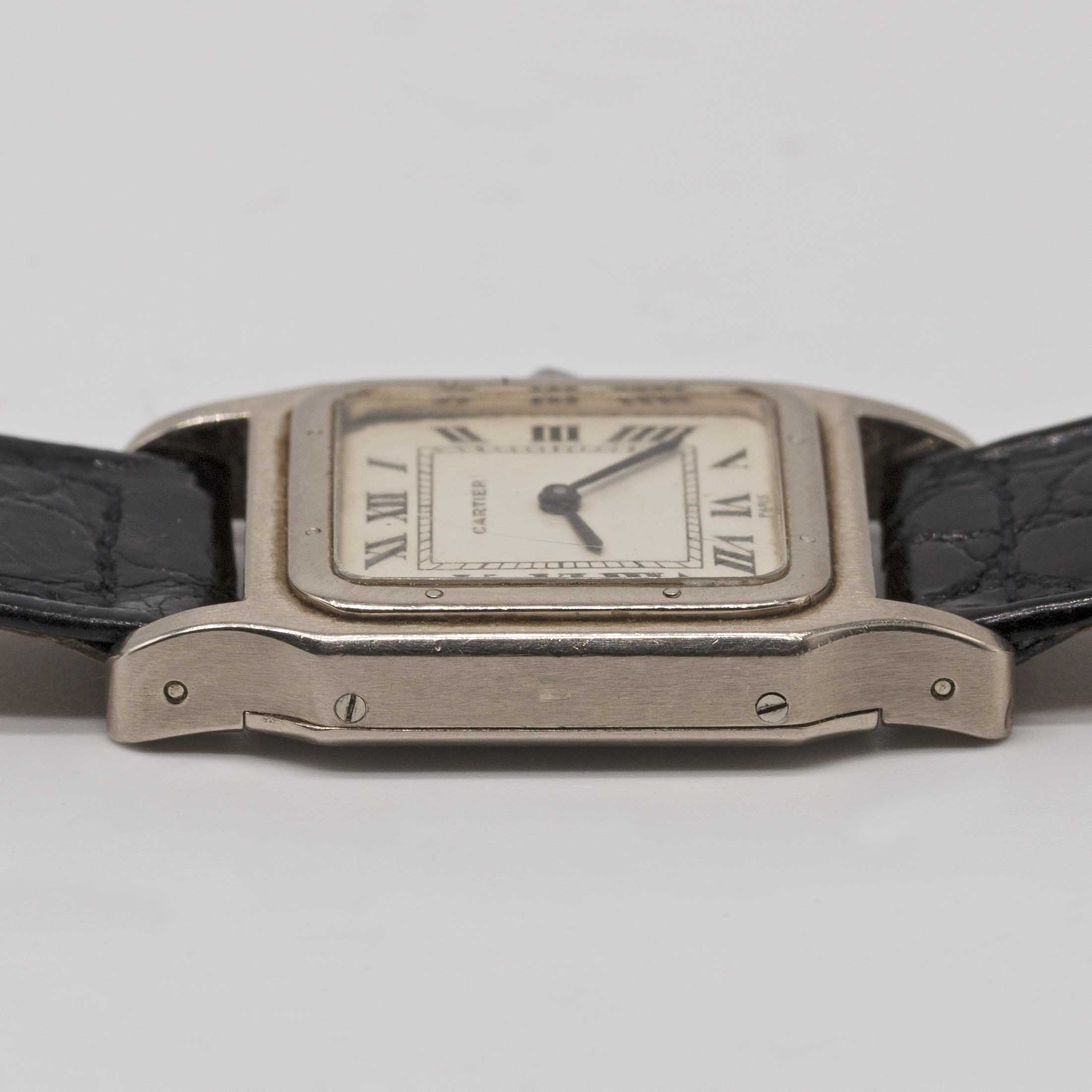 A GENTLEMAN'S SIZE 18K SOLID WHITE GOLD CARTIER SANTOS WRIST WATCH CIRCA 1980s Movement: 17J, manual - Image 10 of 11