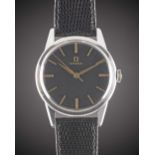 A GENTLEMAN'S STAINLESS STEEL OMEGA WRIST WATCH CIRCA 1960, REF. 14392-3-SC WITH BLACK "PINSTRIPE"