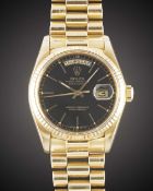 A GENTLEMAN'S 18K SOLID YELLOW GOLD ROLEX OYSTER PERPETUAL DAY DATE PRESIDENT BRACELET WATCH CIRCA