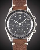 A GENTLEMAN'S STAINLESS STEEL OMEGA SPEEDMASTER PROFESSIONAL CHRONOGRAPH WRIST WATCH CIRCA 1997,