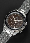 A RARE GENTLEMAN'S STAINLESS STEEL OMEGA SPEEDMASTER PROFESSIONAL CHRONOGRAPH BRACELET WATCH CIRCA