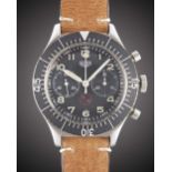 A GENTLEMAN'S STAINLESS STEEL GERMAN MILITARY HEUER "BUND" FLYBACK CHRONOGRAPH WRIST WATCH CIRCA