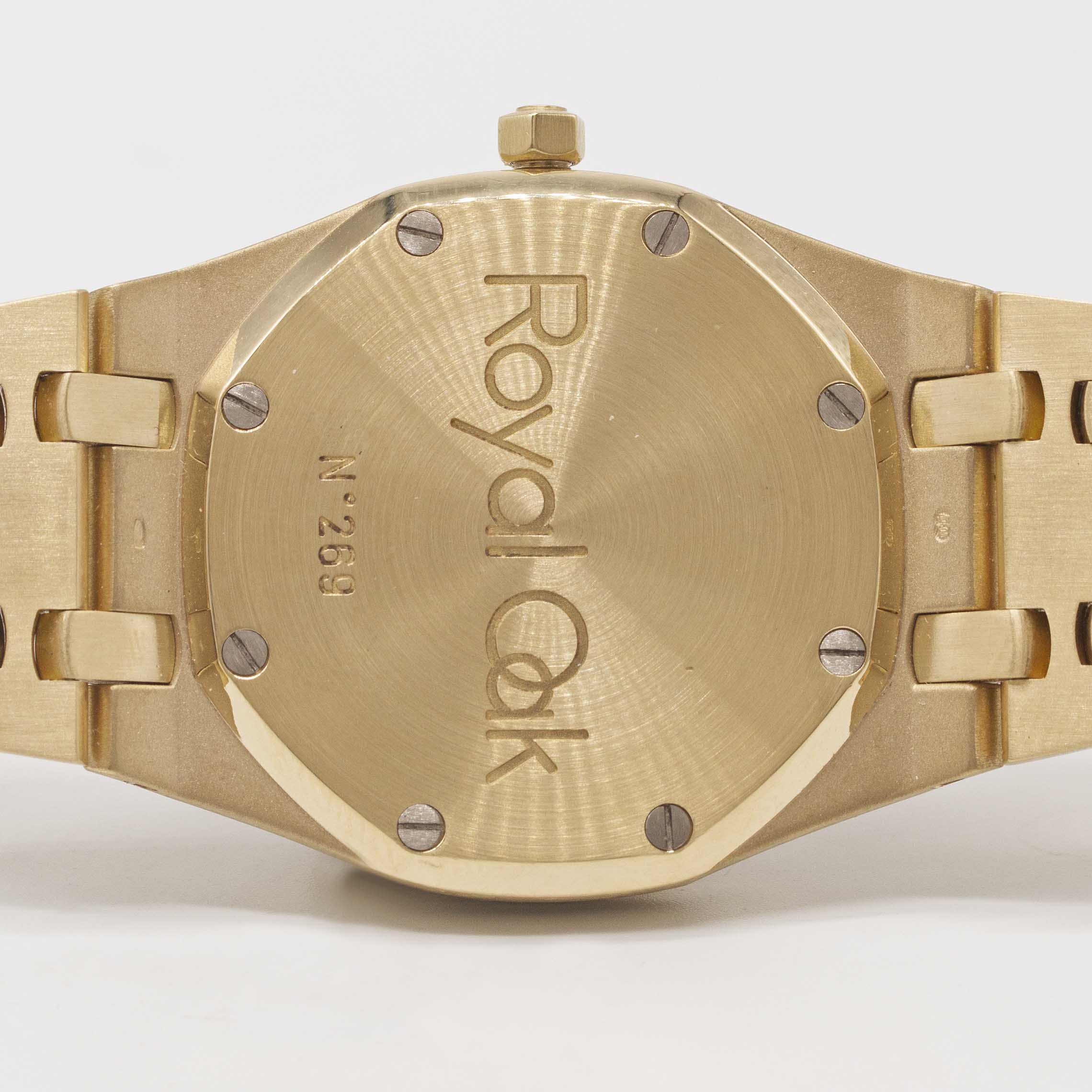 A FINE GENTLEMAN'S 18K SOLID YELLOW GOLD AUDEMARS PIGUET ROYAL OAK AUTOMATIC BRACELET WATCH CIRCA - Image 7 of 12