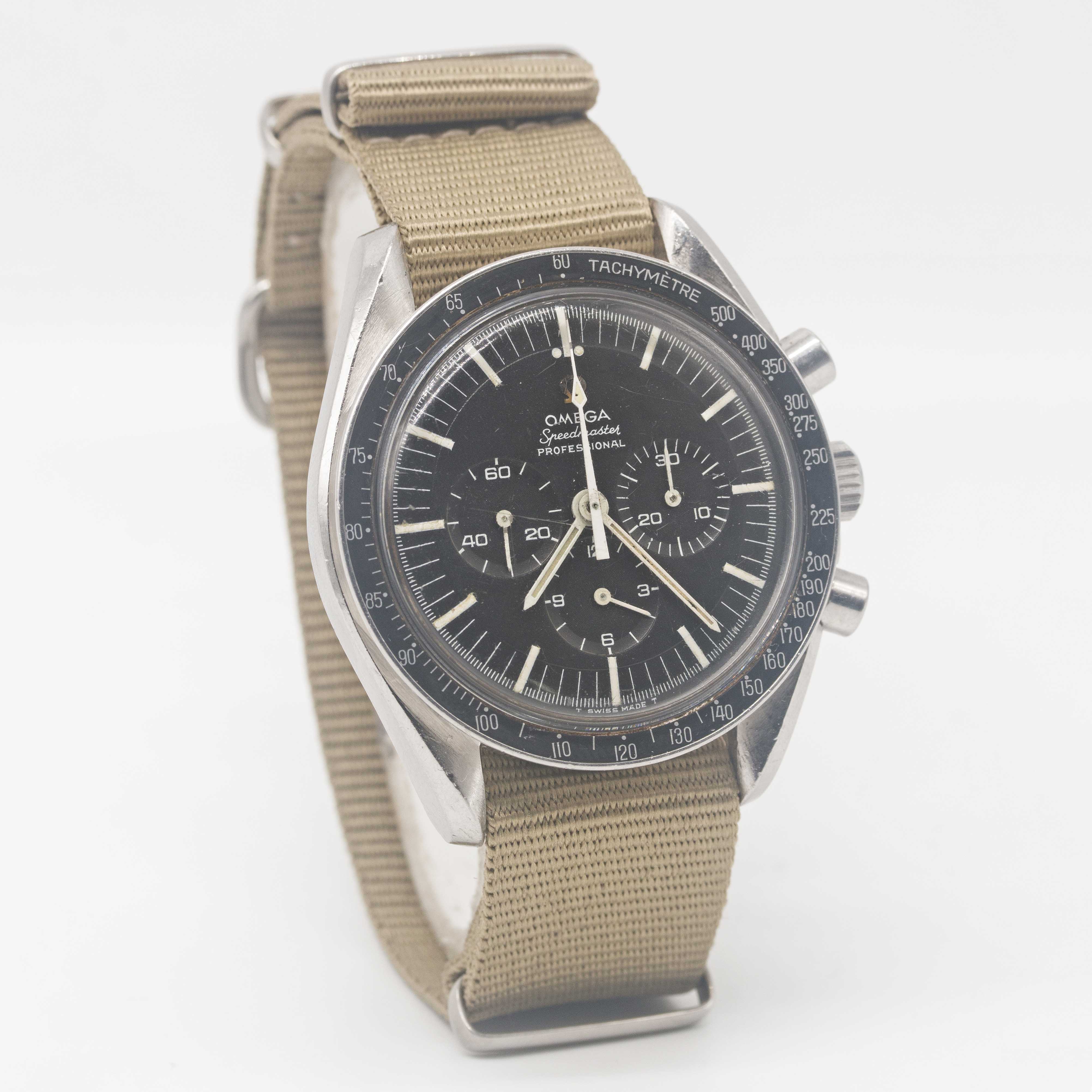 A RARE GENTLEMAN'S STAINLESS STEEL RHODESIAN MILITARY OMEGA SPEEDMASTER PROFESSIONAL "PRE MOON" - Image 4 of 6