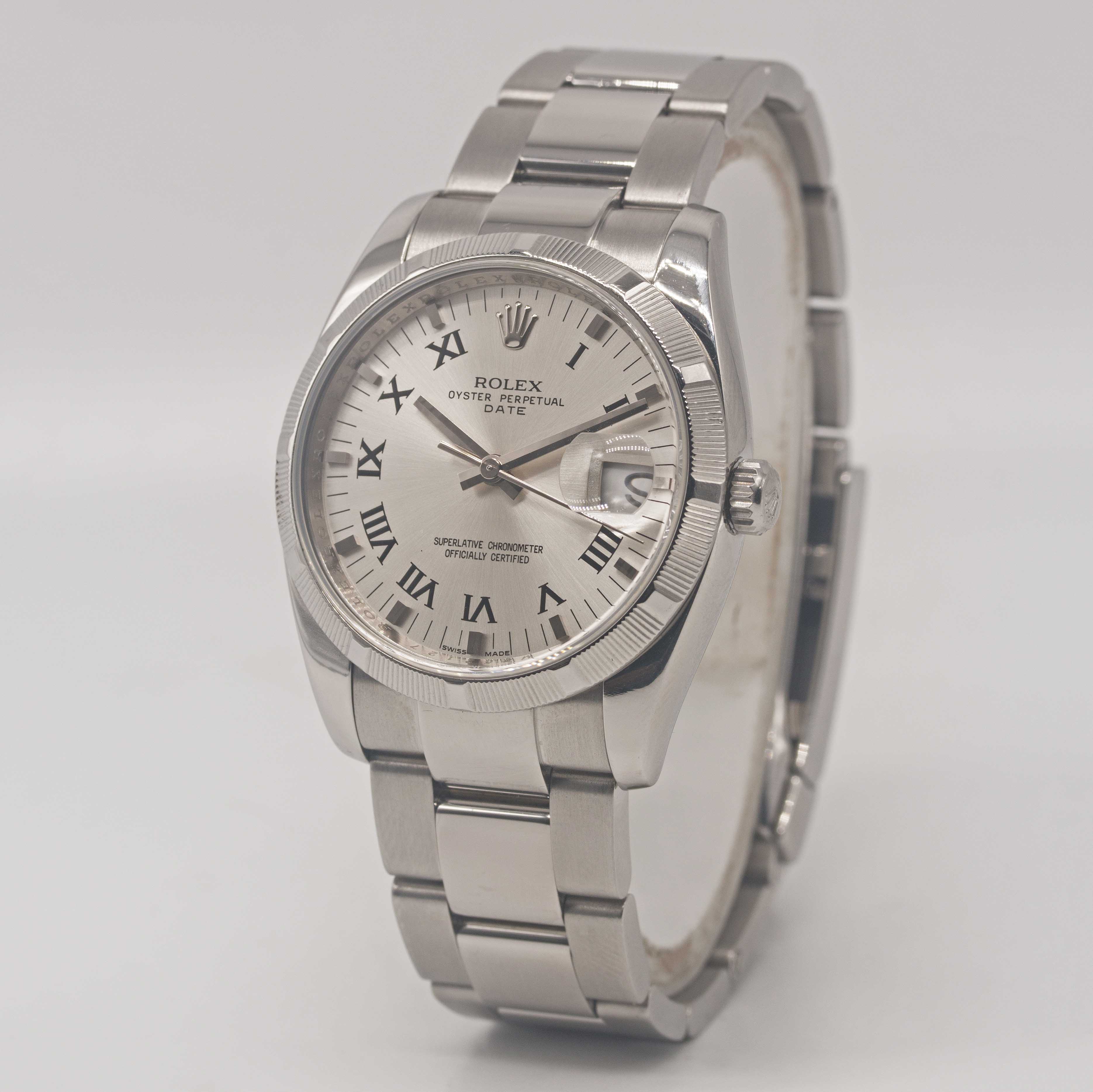 A GENTLEMAN'S SIZE STAINLESS STEEL ROLEX OYSTER PERPETUAL DATE BRACELET WATCH CIRCA 2007, REF. - Image 3 of 6