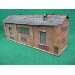 Probably Bassett Lowke wooden single track O gauge engine shed - 18" x 5.5" x 7.