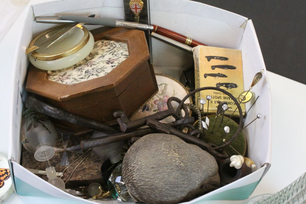 Box of Mixed Collectables to include Poole, Door Knocker, etc - Image 3 of 3
