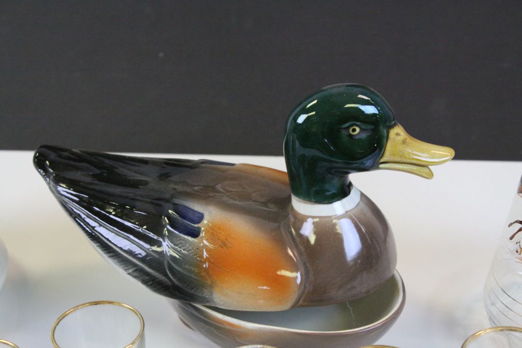 Mixed Lot including Agate Slices, Hunting Glass Decanter and Shot Glasses, Duck Ceramic Egg - Image 6 of 6