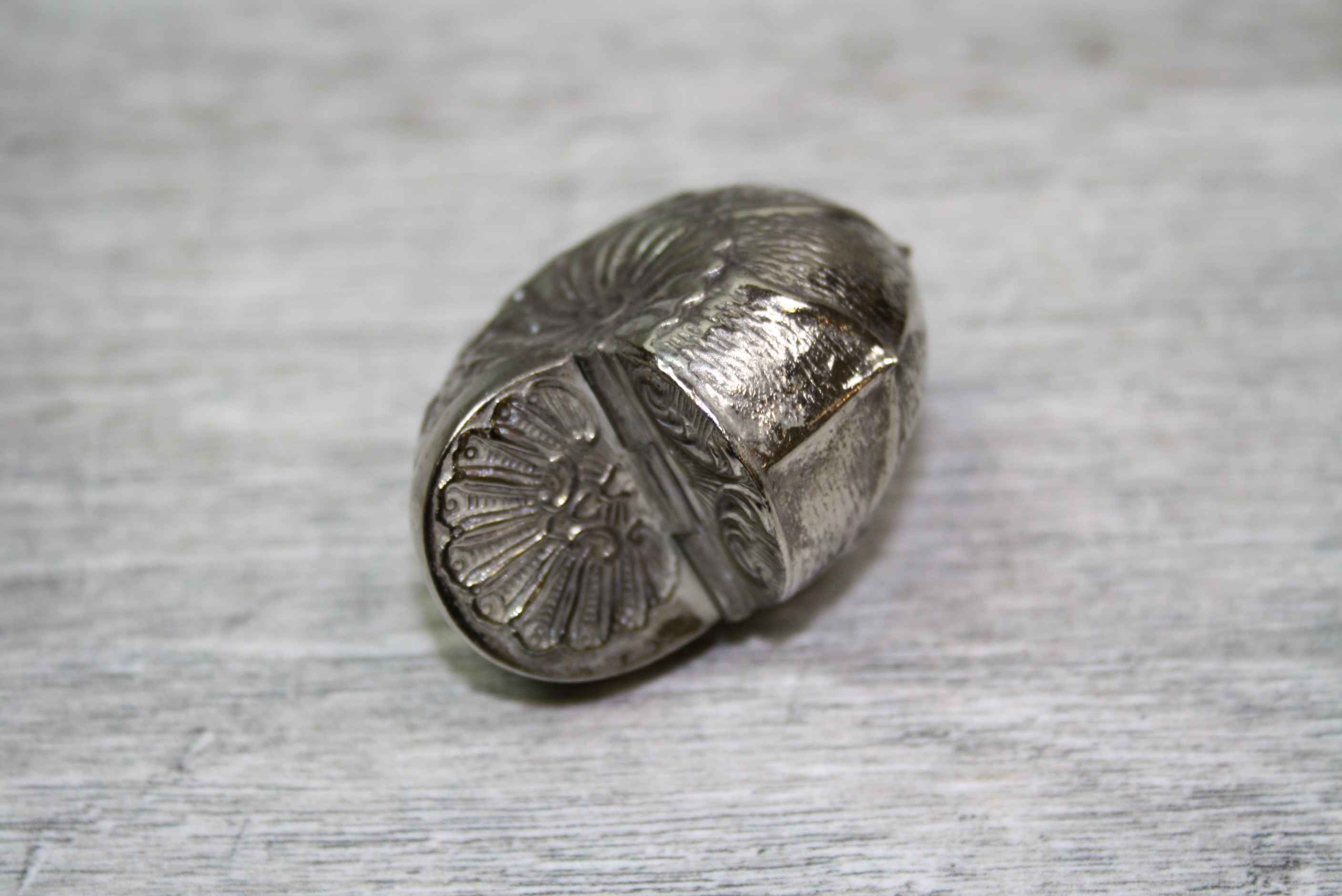 A Silver Plated Vesta case in the form of a Snail - Image 4 of 5