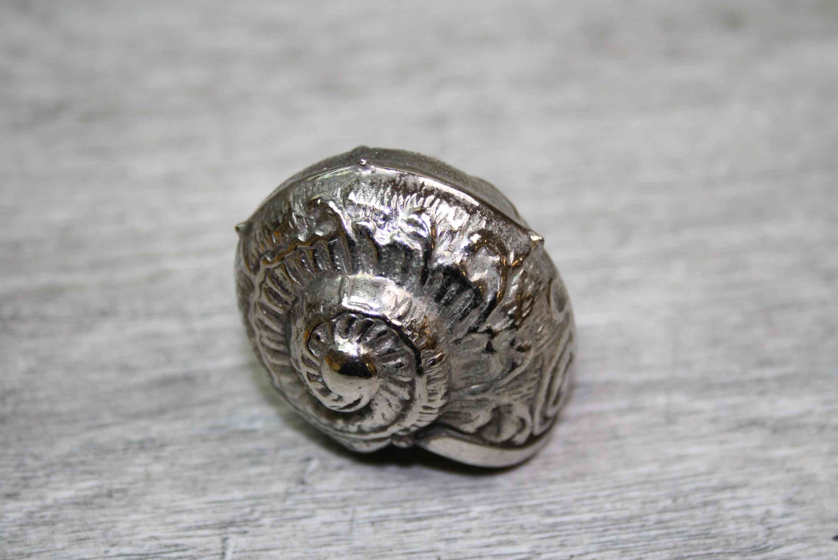 A Silver Plated Vesta case in the form of a Snail - Image 2 of 5
