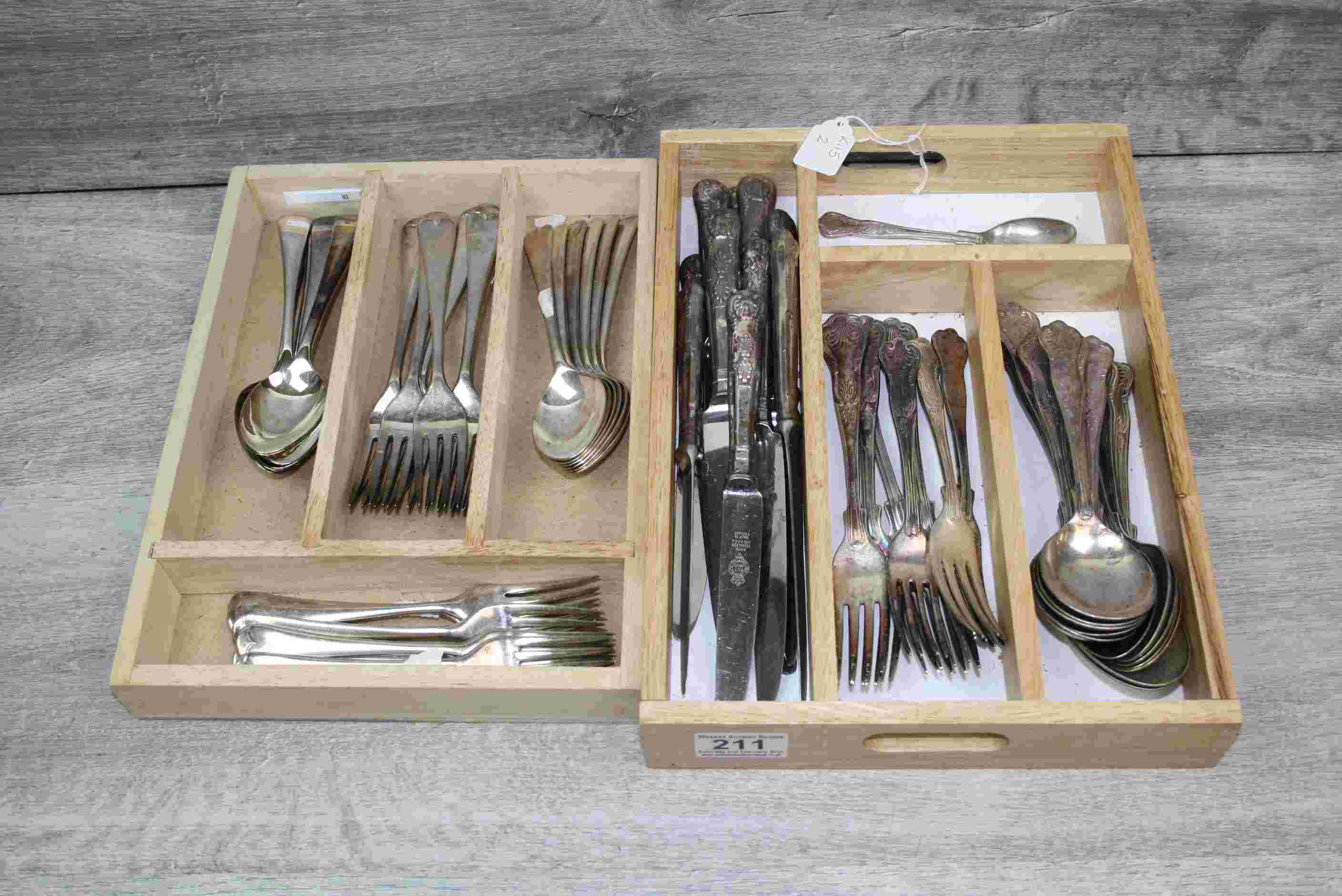 Group of Silver Plated Kings Pattern Cutlery plus other Silver Plated Cutlery - Image 2 of 4