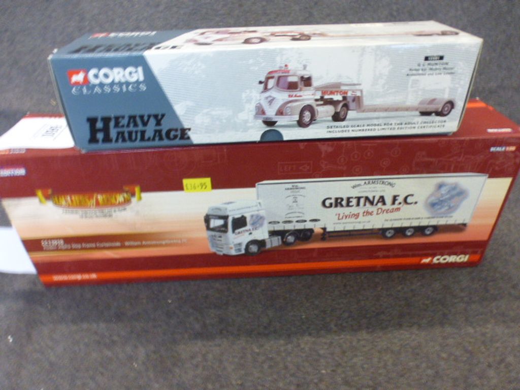 Two boxed Corgi Limited Edition diecast models to include Heavy Haulage G C Munton Foden S21 (13501) - Image 2 of 2