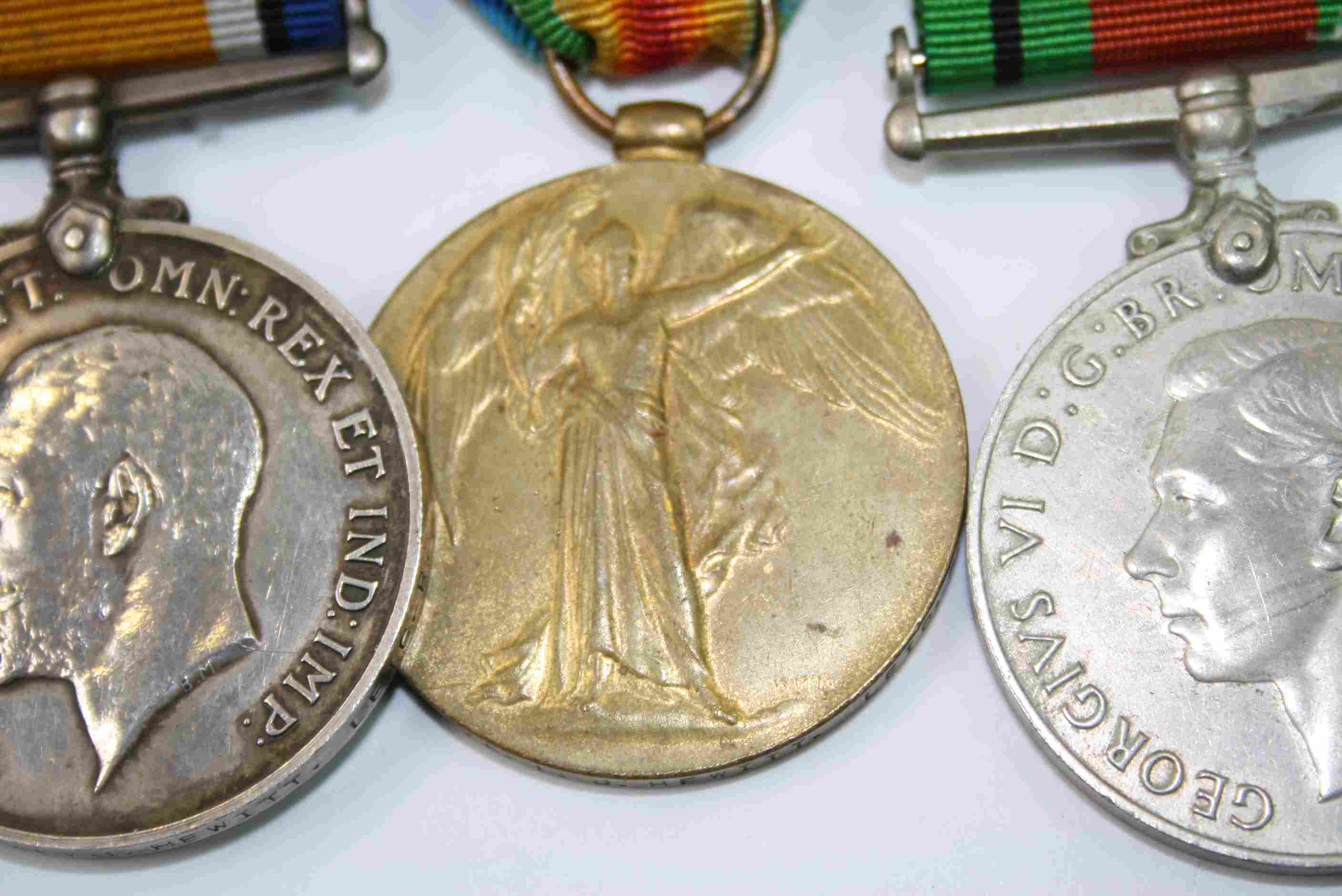 A Full Size British World War One Medal Pair Issued To 42517 PTE. L.J. HEWITT Of The - Image 4 of 5