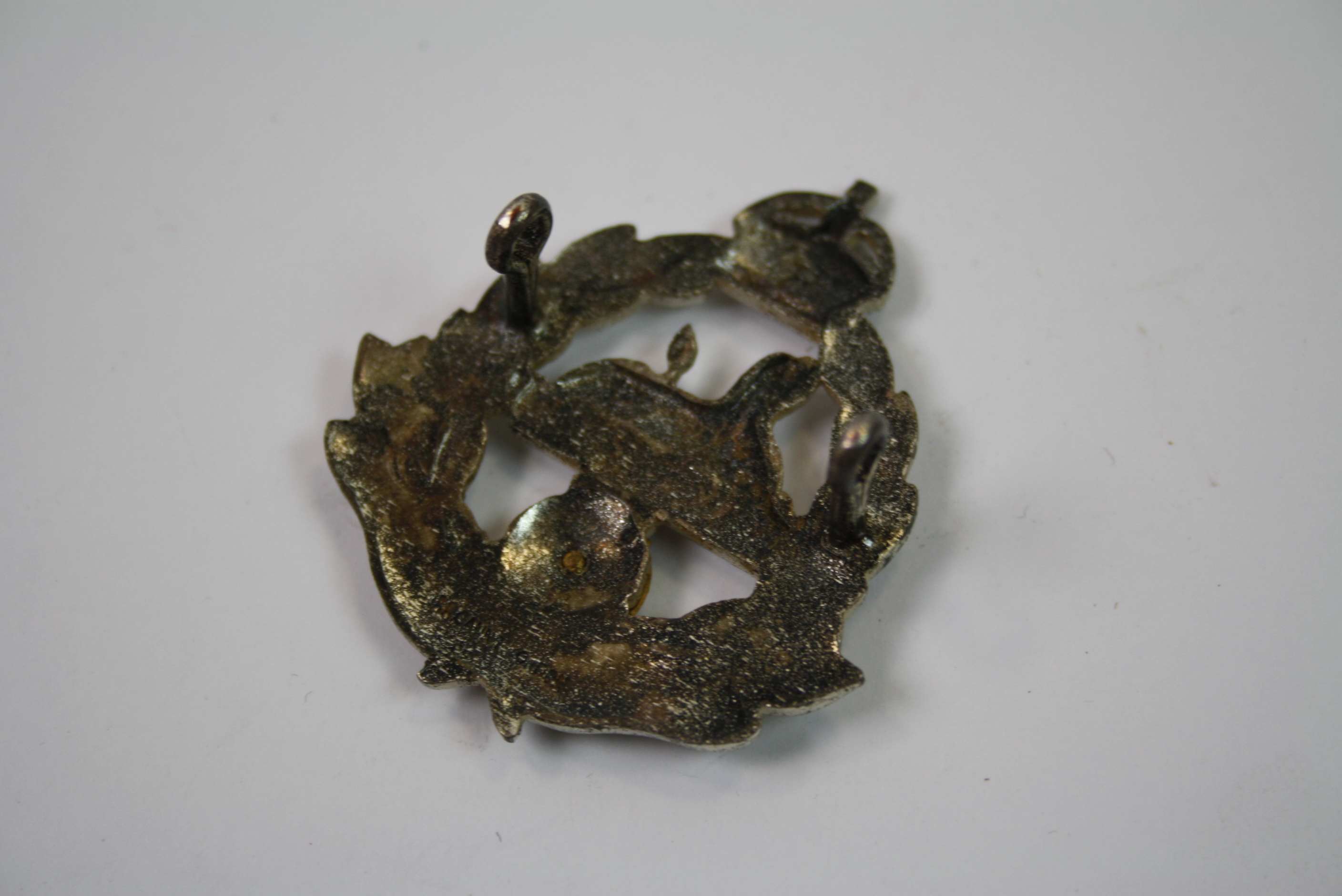 A East Lancashire Regiment Officers Silver Gilt Plated Cap Badge With Rear Lug Fixings And Maker - Image 3 of 3