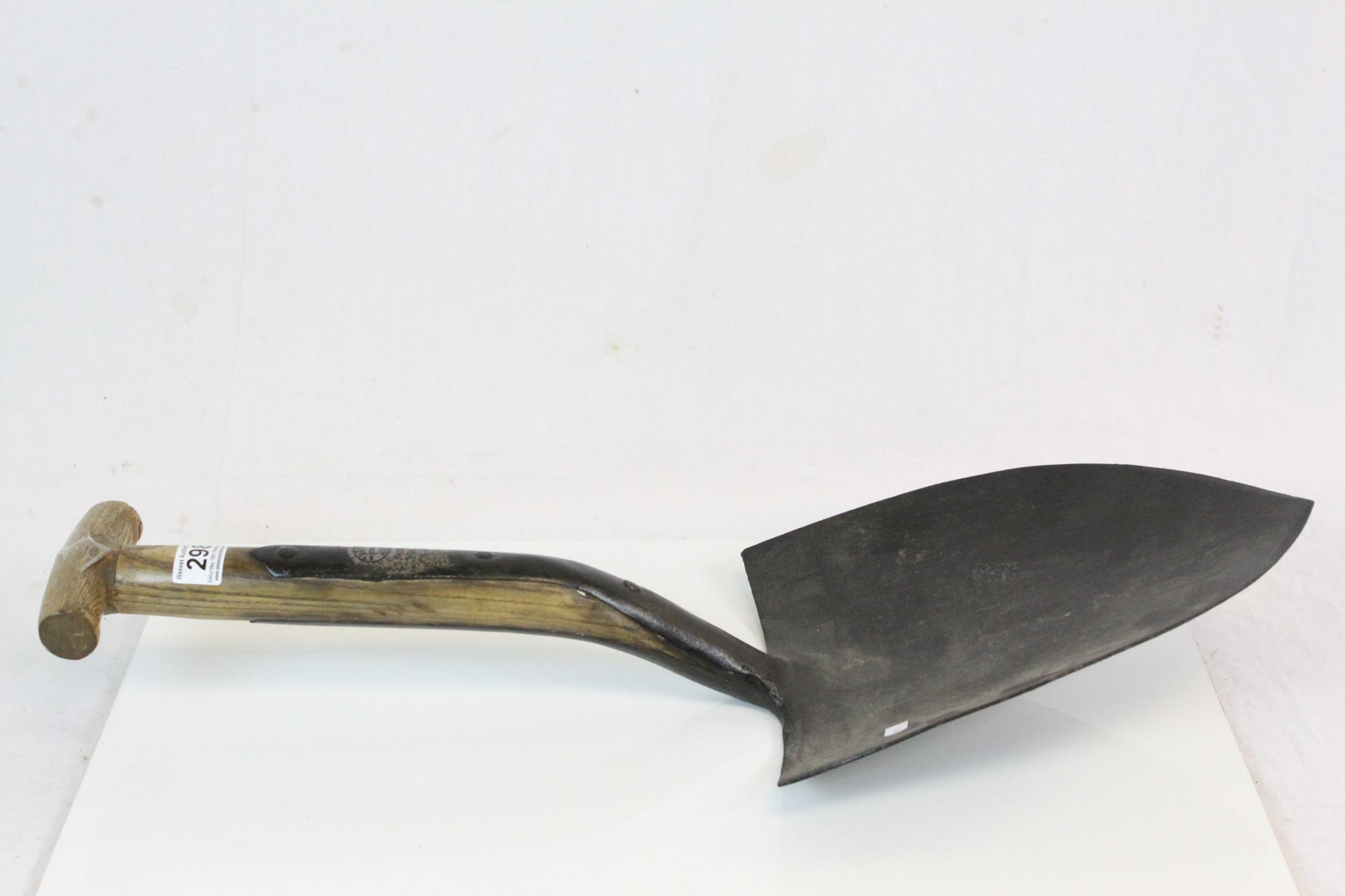 1950's dated Military Broad Arrow marked short handled Shovel by "Stockton Heath", with shield - Image 3 of 4