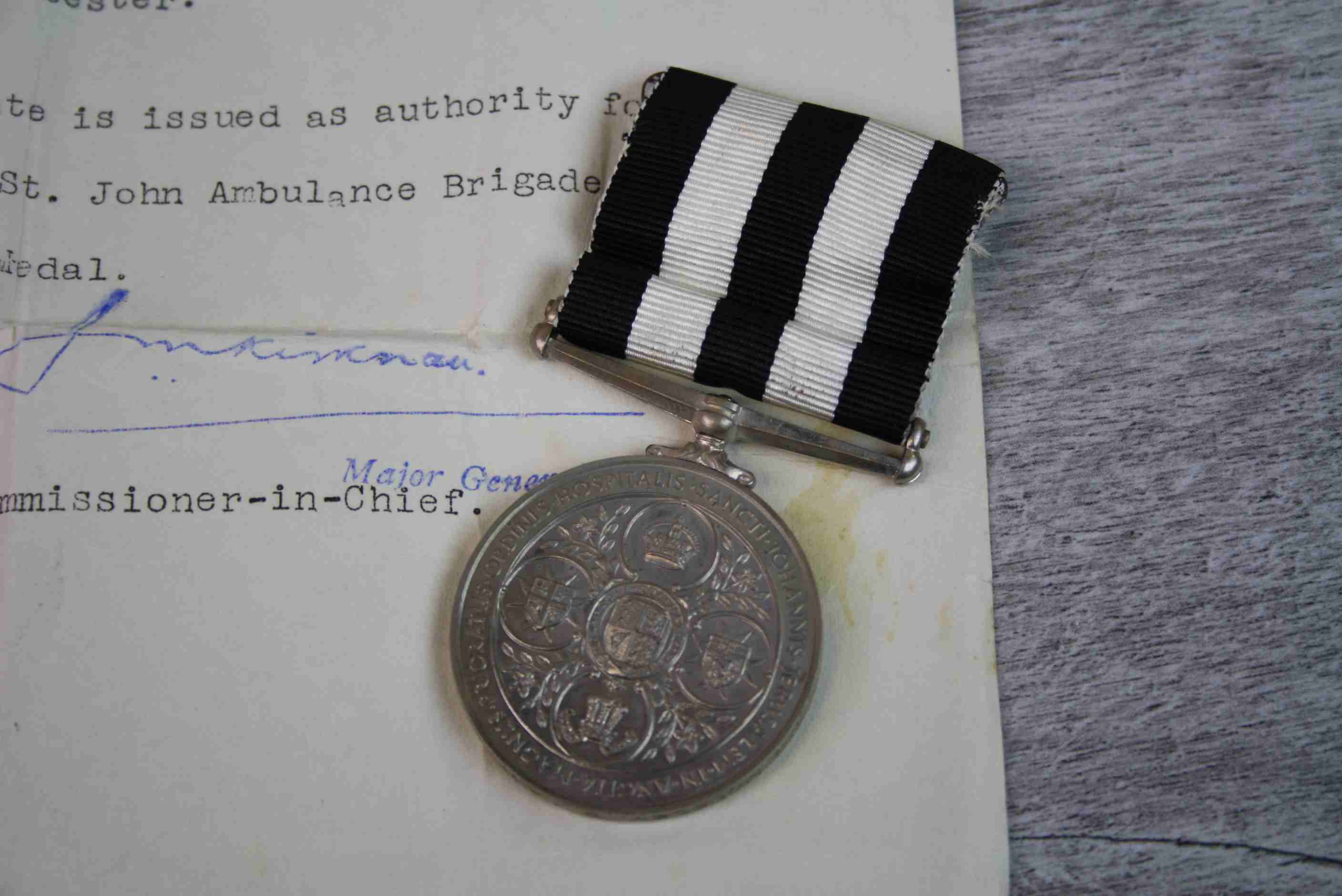 Order of St John Long Service medallion, to T. J. Moseley S.J.A.B. Glos. 1961 with issue paperwork - Image 3 of 5