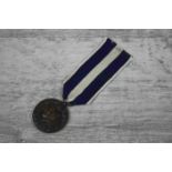 Greek WWII commemorative 1940-1941 bronze medal, blue and white ribbon