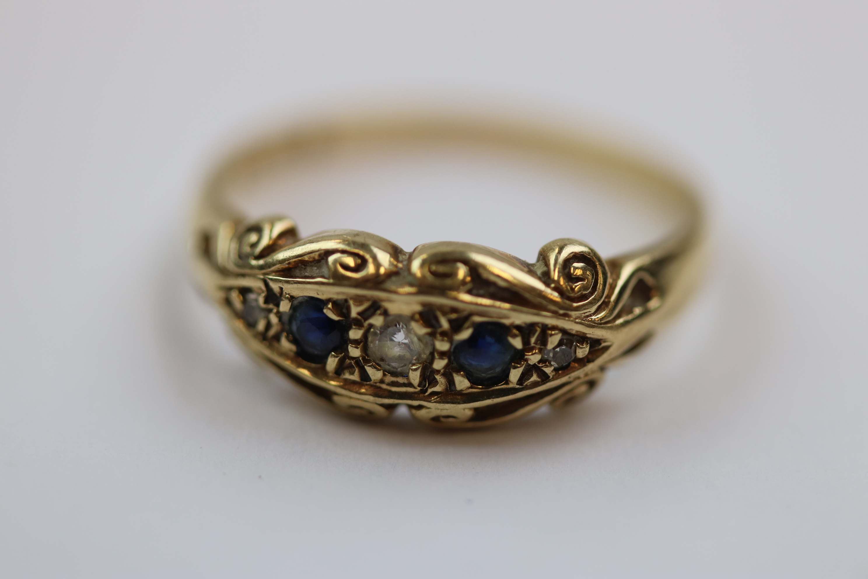 Sapphire and diamond 9ct yellow gold boat head ring, Victorian style, three small round eight cut - Image 5 of 12