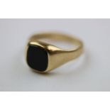 Bloodstone agate 9ct yellow gold signet ring, rub over set bloodstone agate panel measuring