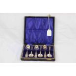 Set of six Georgian silver teaspoons, Old English pattern with zigzag decoration to border,