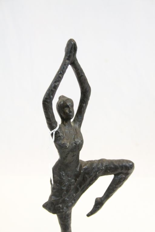 Metal Figurine of a Dancing Ballerina, 42cms high - Image 2 of 4