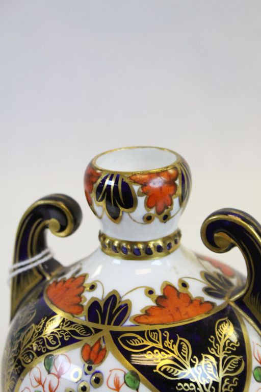 Royal Crown Derby Bulbous Twin Handled Vase decorated in the Imari Pattern, pattern no. 876, 14.5cms - Image 4 of 4