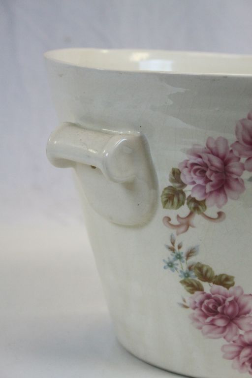 Vintage Style Ironstone ' Cream ' Pail with Pouring Lip and Two Handles, 20cms high - Image 3 of 5