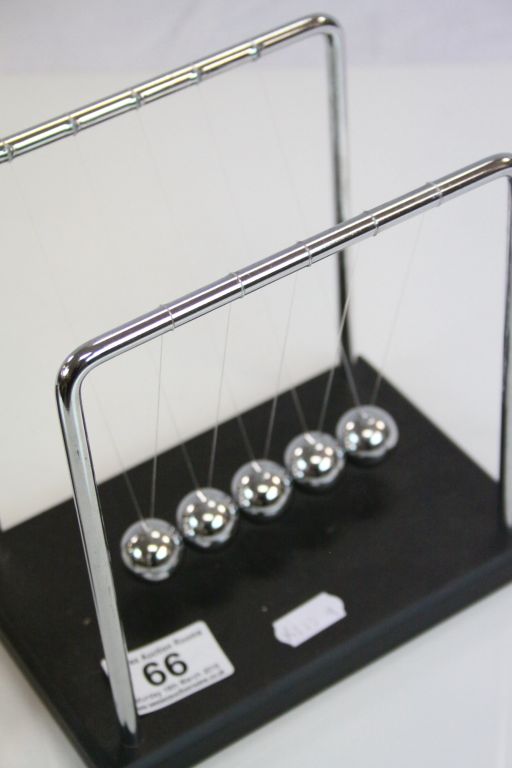 Reteo Style Newton's Cradle Desk Toy together with Golf Game Desk Paperweight - Image 2 of 3