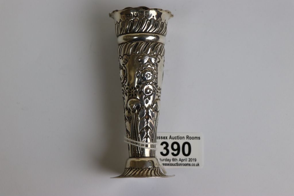 Silver Embossed Posy Vase, London 1896, George Maudley Jackson - Image 2 of 3