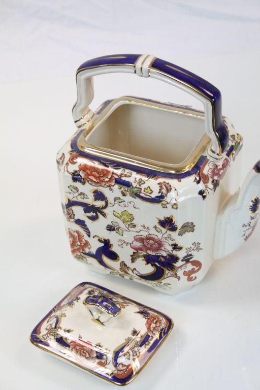 Two Mason's Ironstone ceramic Teapots in "Mandalay" pattern, the larger one stands approx 23cm to - Image 5 of 5