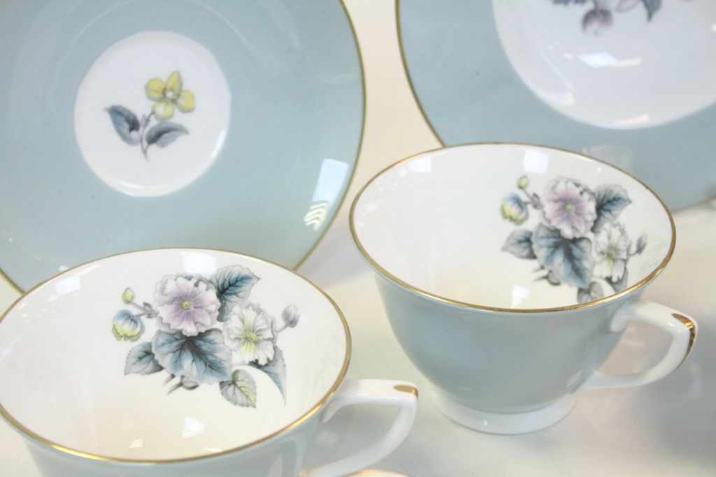 Small collection of Royal Worcester Dinnerware in "Woodland" pattern - Image 2 of 5