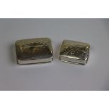 20th century silver rectangular snuff box, blank cartouche and rubbed decoration to hinged lid,