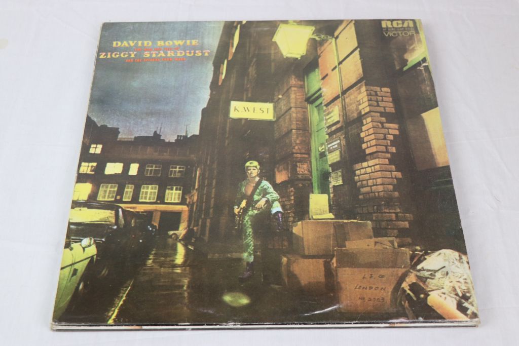 Vinyl - Collection of four David Bowie lps to include Ziggy Stardust (SF 8287), RCA Orange labels, - Image 2 of 5