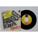 Vinyl - The Ramones - Glad To See You / Baby Sister / Medley (Sire SAA 734) Italian press in picture