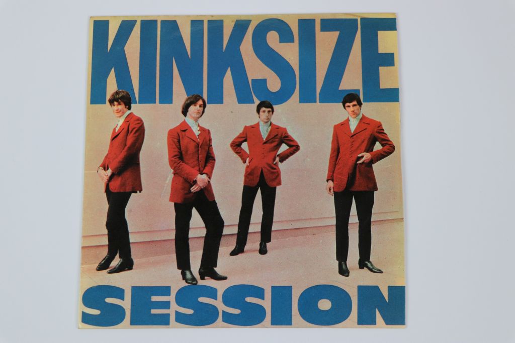 Vinyl - Kinks - Kinksize Session EP (NEP 24200). Sleeve EX (Red number 14 in ink to rear). Vinyl