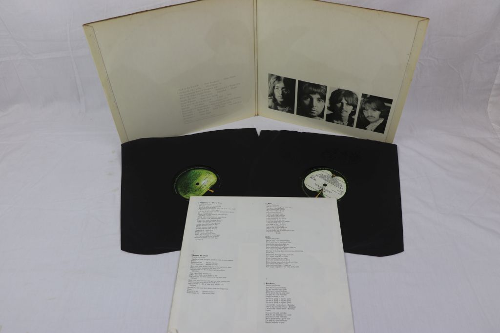 Vinyl - The Beatles White Album No 0167380 Top Loader with black inners and poster, no - Image 3 of 10