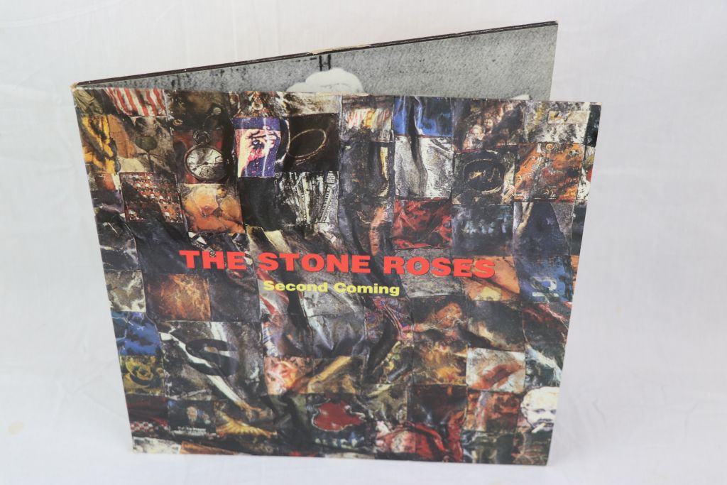 Vinyl - Two original The Stone Roses LPs to include self titled ORE LP502 and Second Coming GEF - Image 2 of 11
