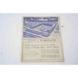 1938/39 Everton v Sunderland, a football programme from the game played on 10/04/39, in good