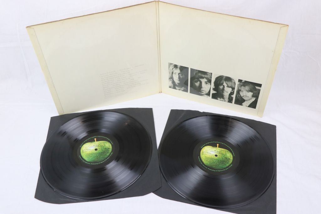 Vinyl - The Beatles White Album No 0167380 Top Loader with black inners and poster, no - Image 5 of 10