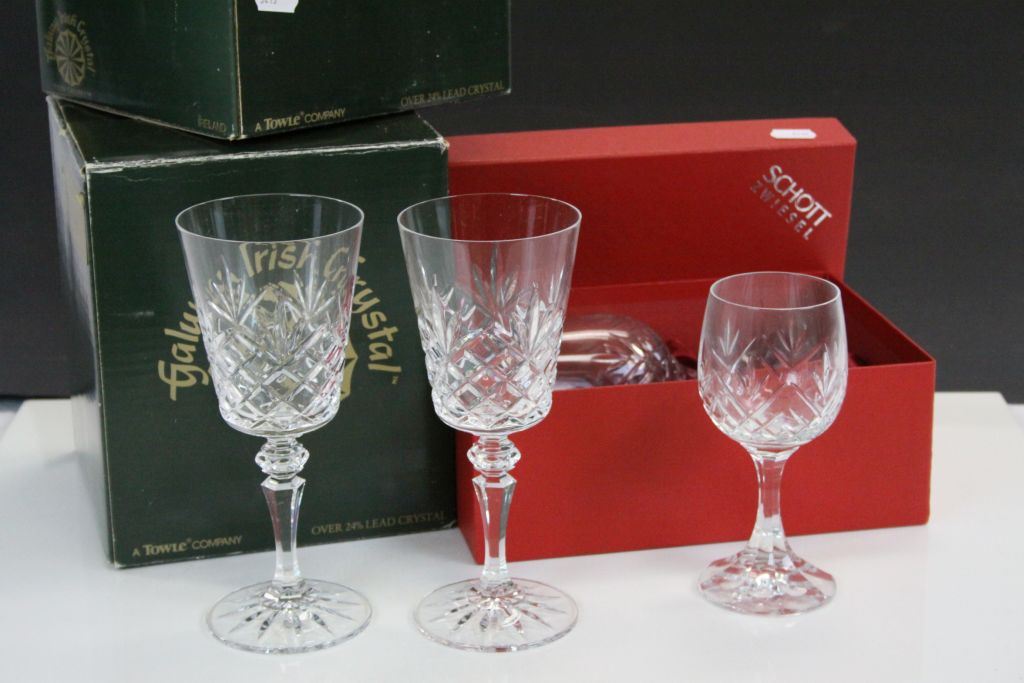 Boxed Set of Four Galway Irish Glass Wine Glasses, another similar both containing Two Glasses