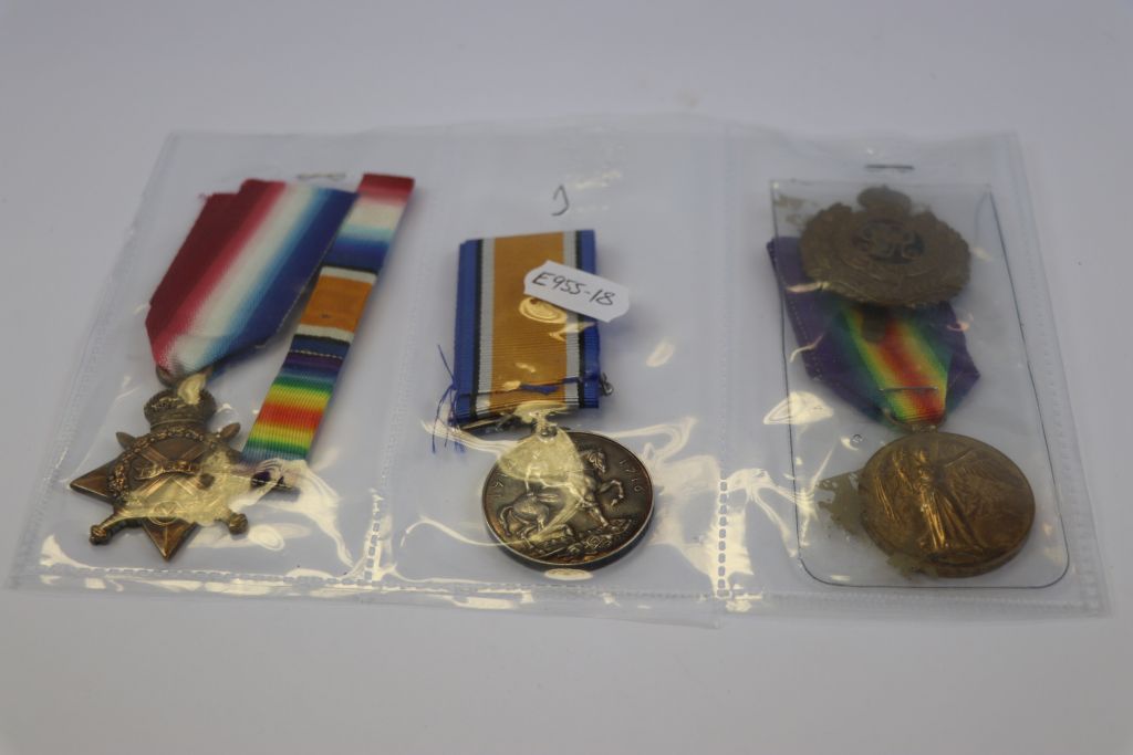 A Full Size British World War One / WW1 Medal Trio To Include The 1914-1915 Star Medal, The - Image 2 of 7