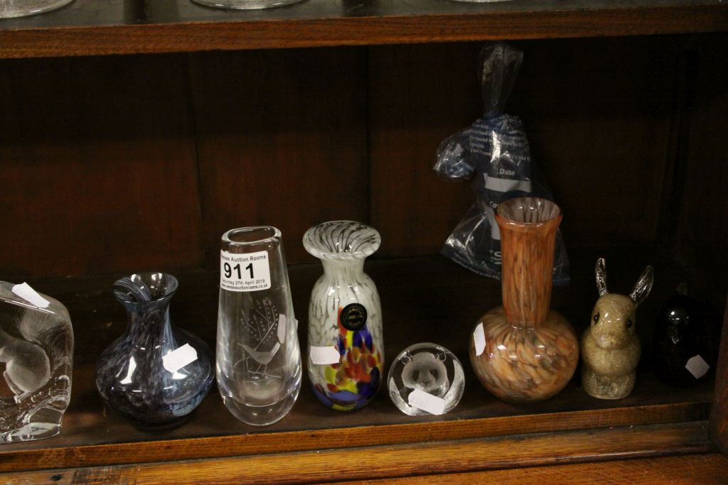 Eleven Items of Glass including Orrefors, Mats Jonasson's Squirrel Paperweight and a Panda Plaque, - Image 4 of 4