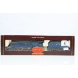 Boxed Hornby Top Link OO gauge R304 LNER 4-6-2 Mallard Locomotive Class A4