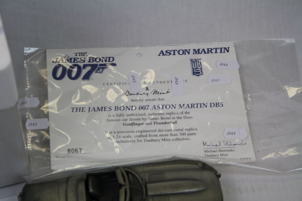 Two Danbury Mint car models to include boxed The James Bond 007 Aston Martin DB5 with certificate - Image 4 of 4